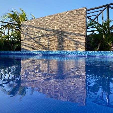 Hotel Suites La Roca Cancún Exterior foto