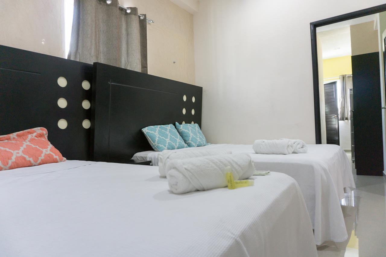Hotel Suites La Roca Cancún Exterior foto