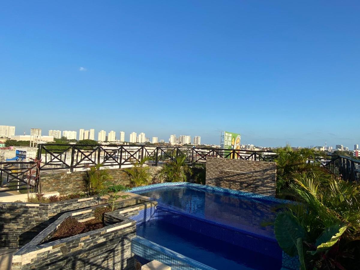 Hotel Suites La Roca Cancún Exterior foto